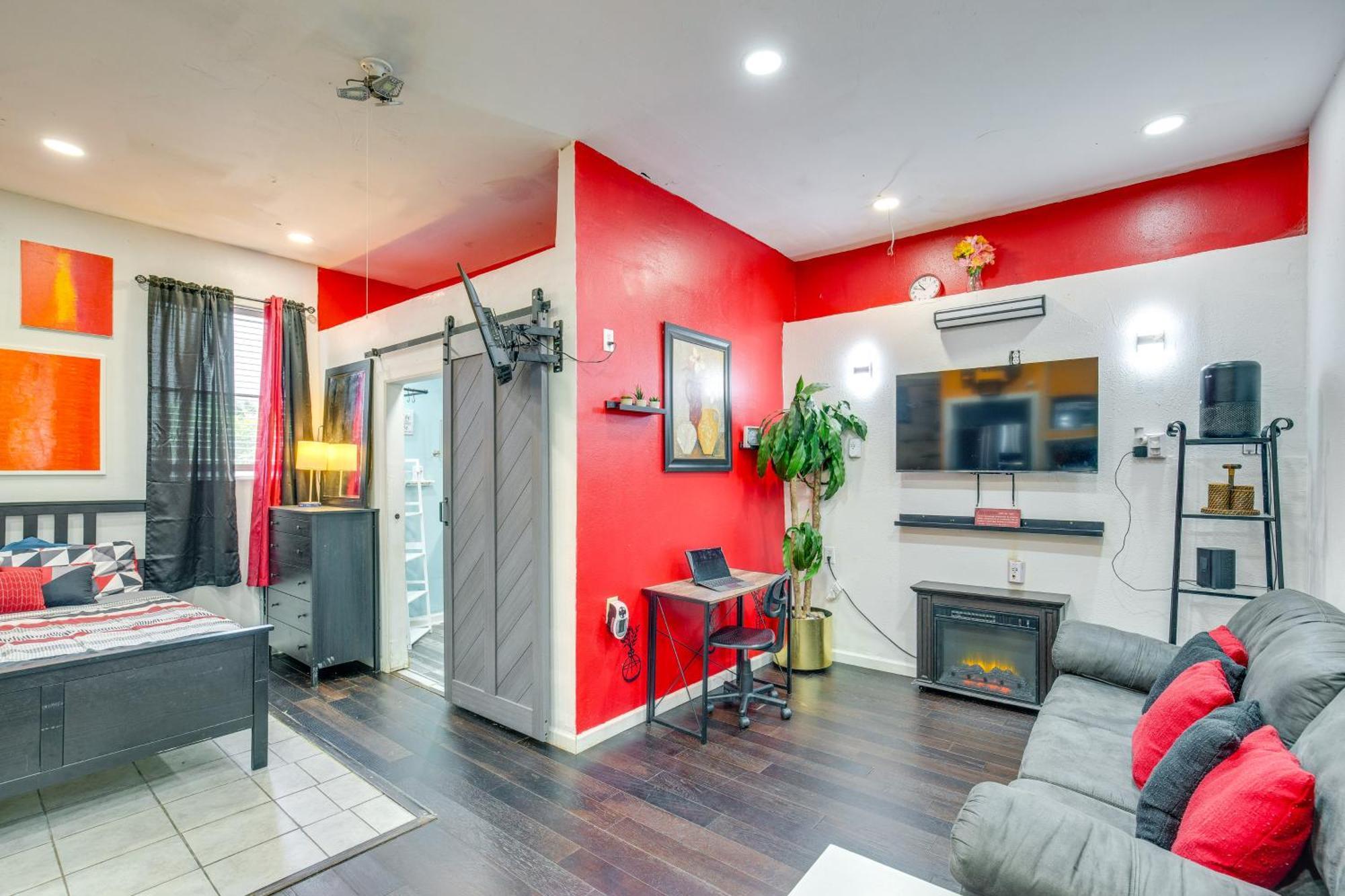 Wfh-friendly - 7 Mi To Downtown Dallas! Apartment Dallas